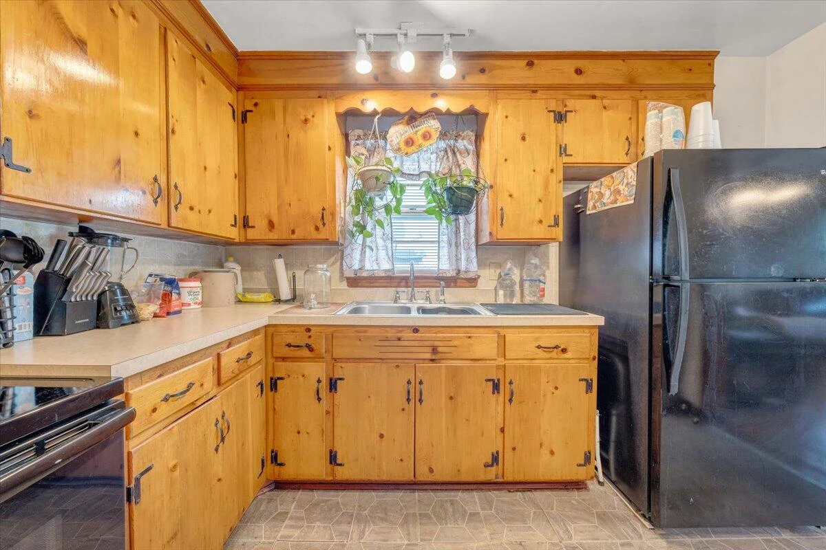 4133 Fielding AVE NW - Photo 12