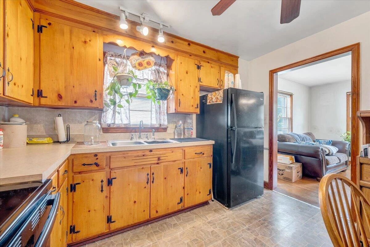 4133 Fielding AVE NW - Photo 13