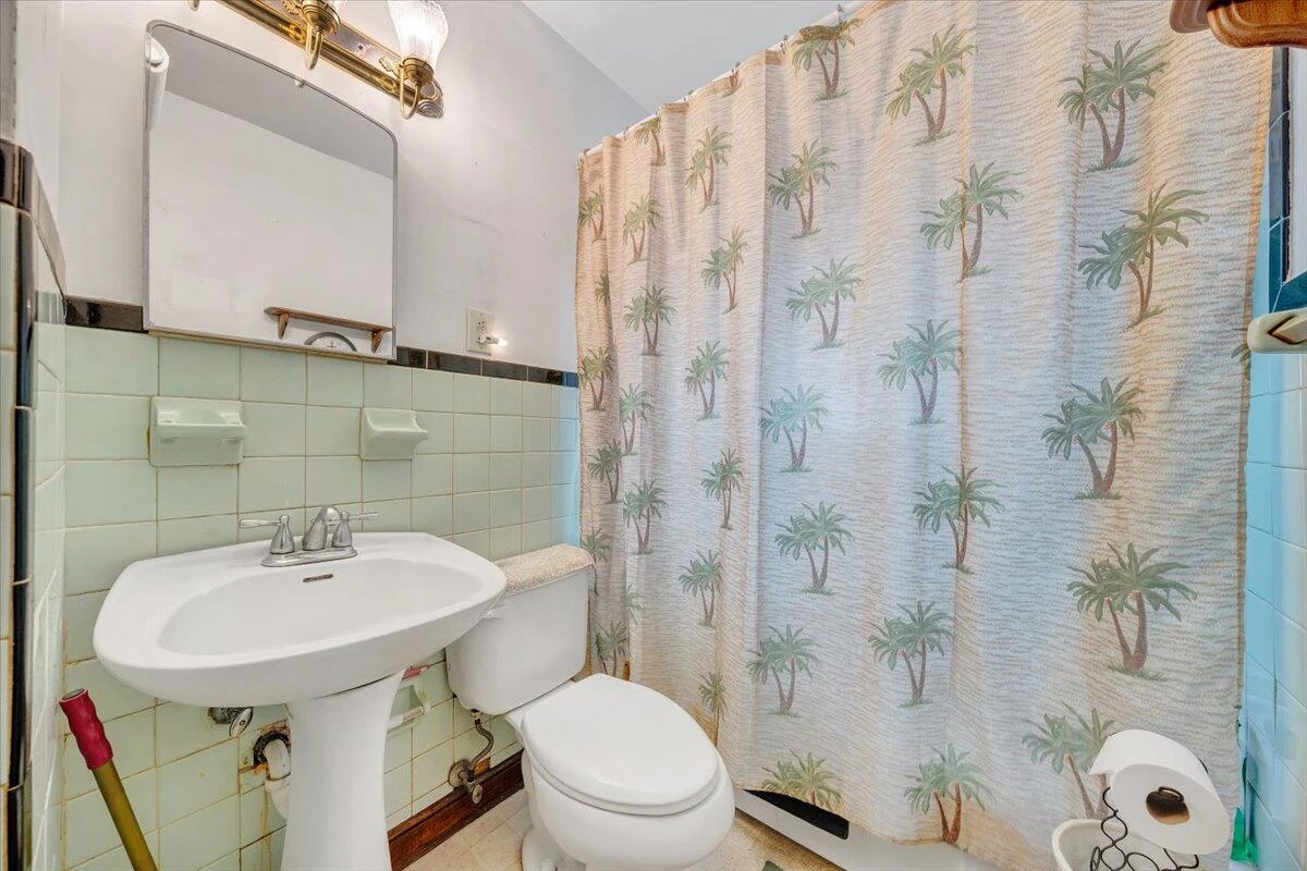 4133 Fielding AVE NW - Photo 14