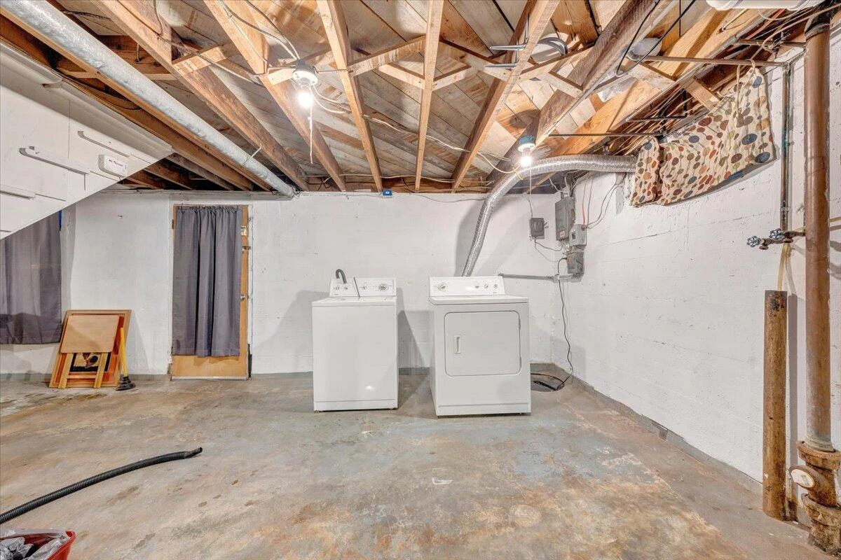 4133 Fielding AVE NW - Photo 20