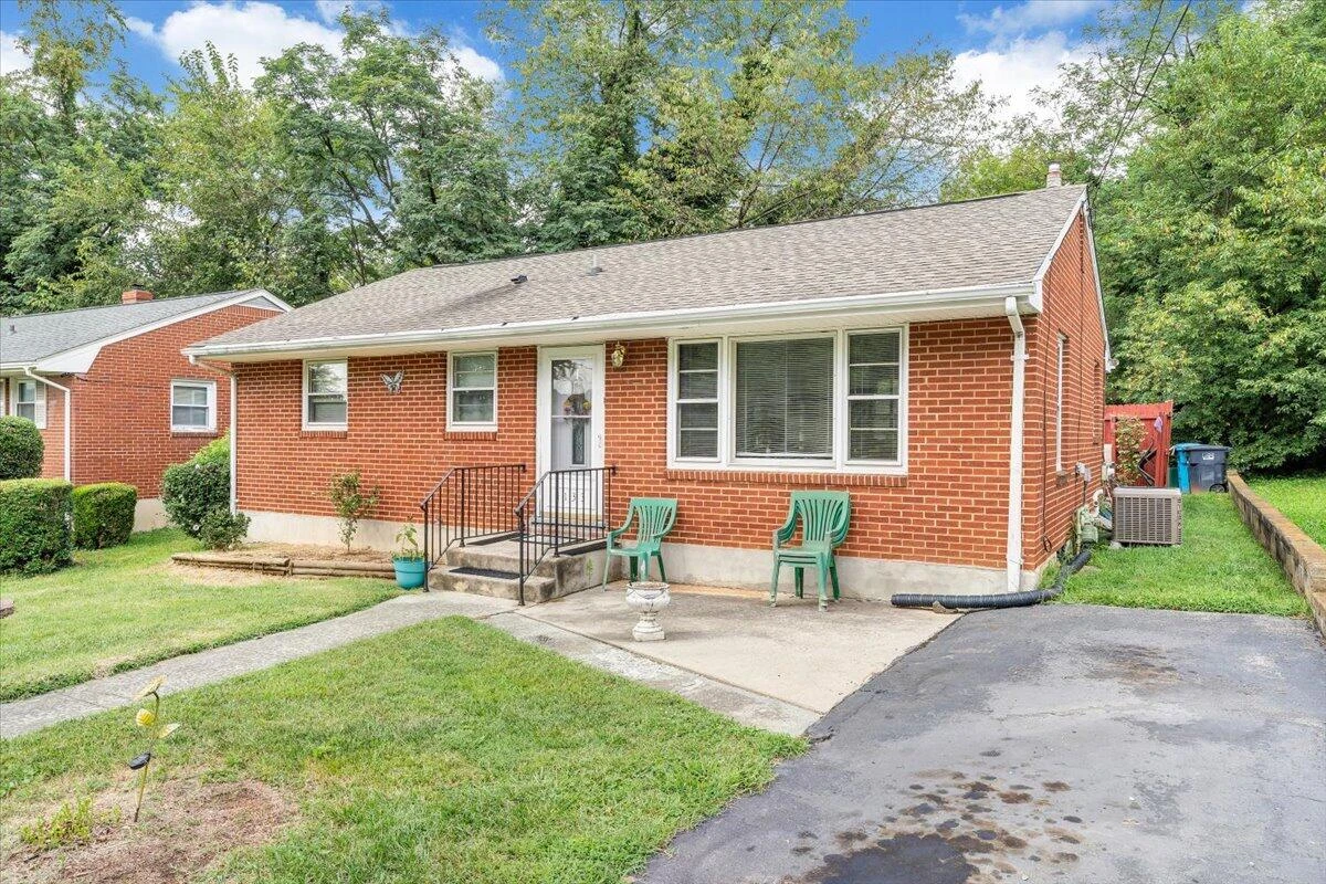 4133 Fielding AVE NW - Photo 24