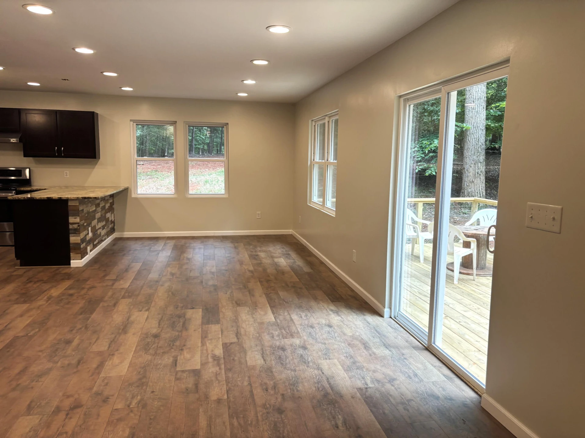 1010 Poplar Rdg DR - Photo 7