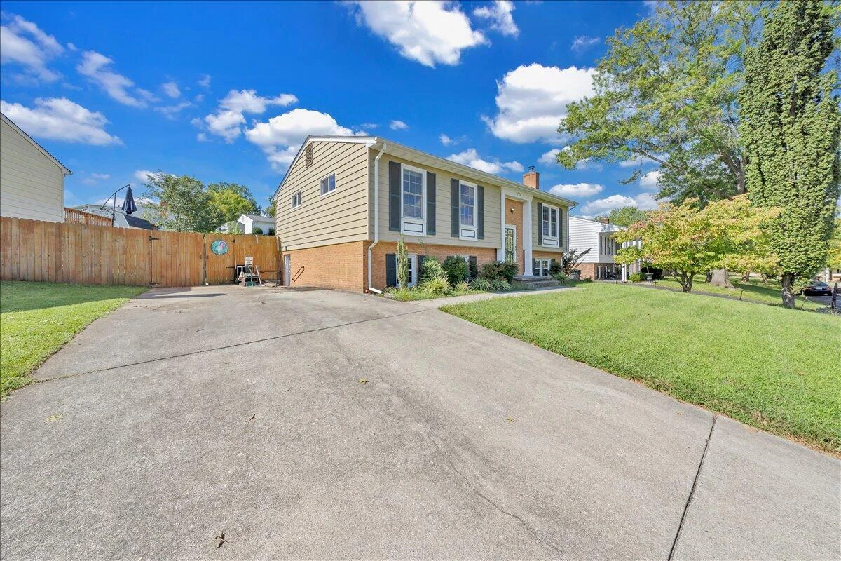 3728 Hyde Park DR - Photo 45