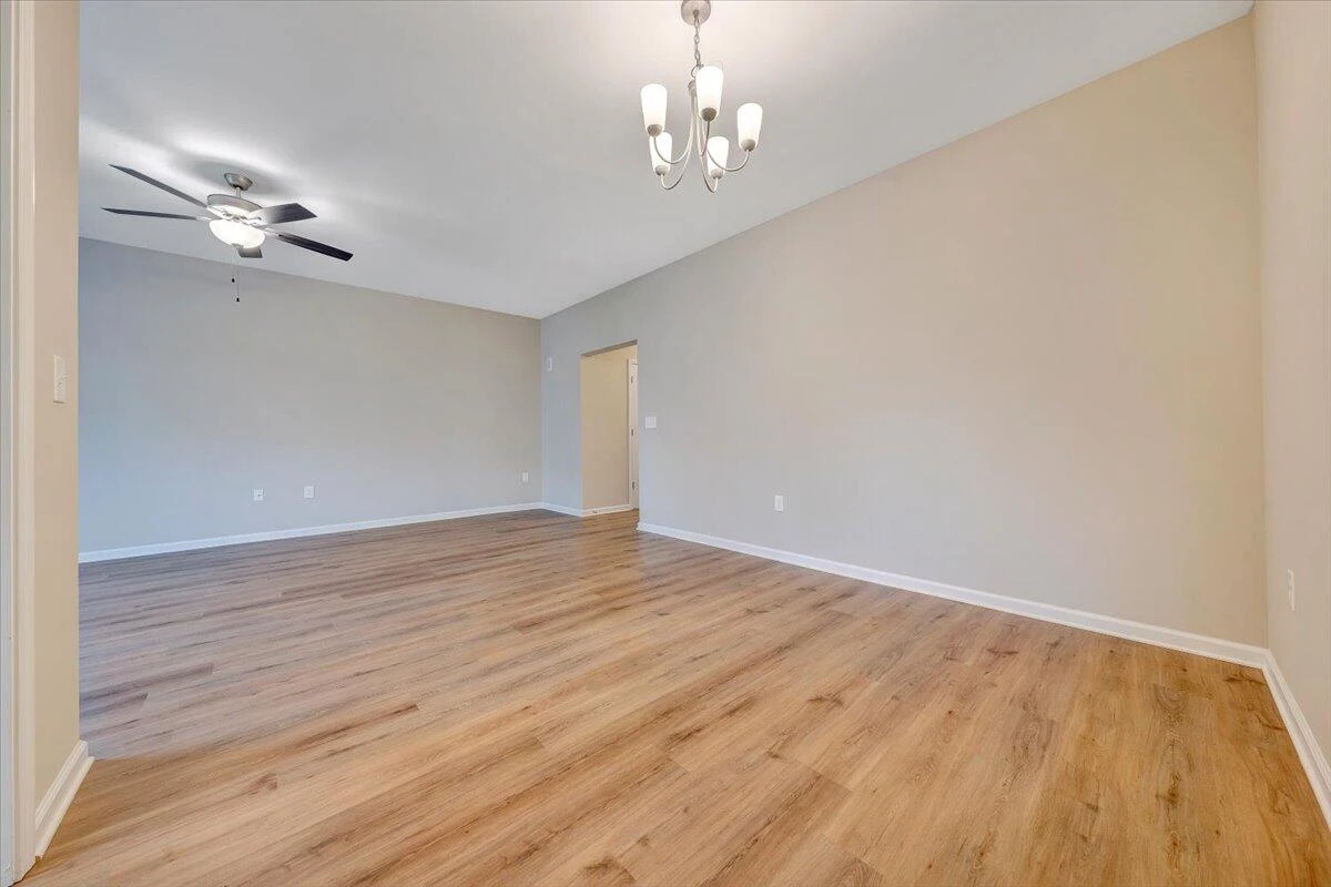 5695 Huntridge RD - Photo 9