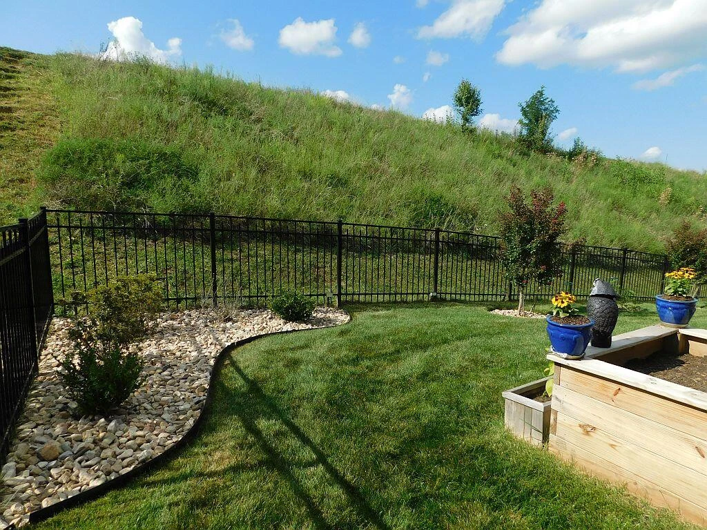 2750 Russlen DR - Photo 38