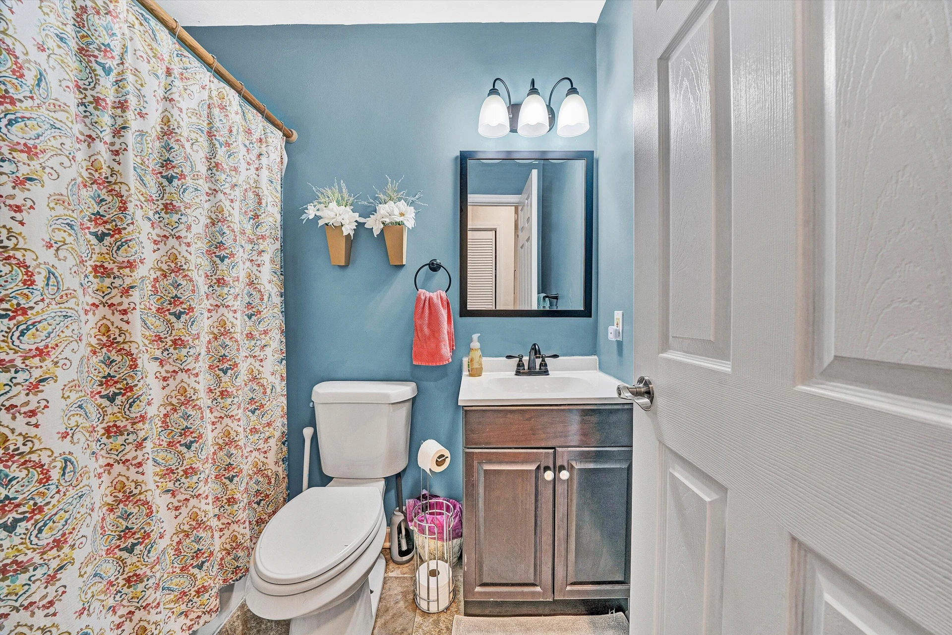 5579 Cynthia DR - Photo 20