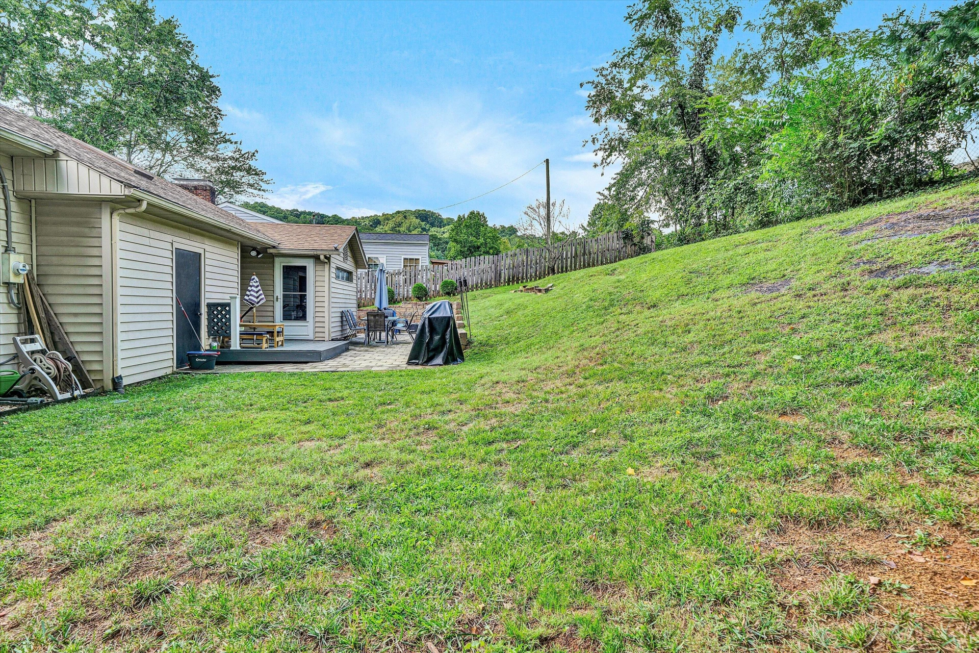 5579 Cynthia DR - Photo 37