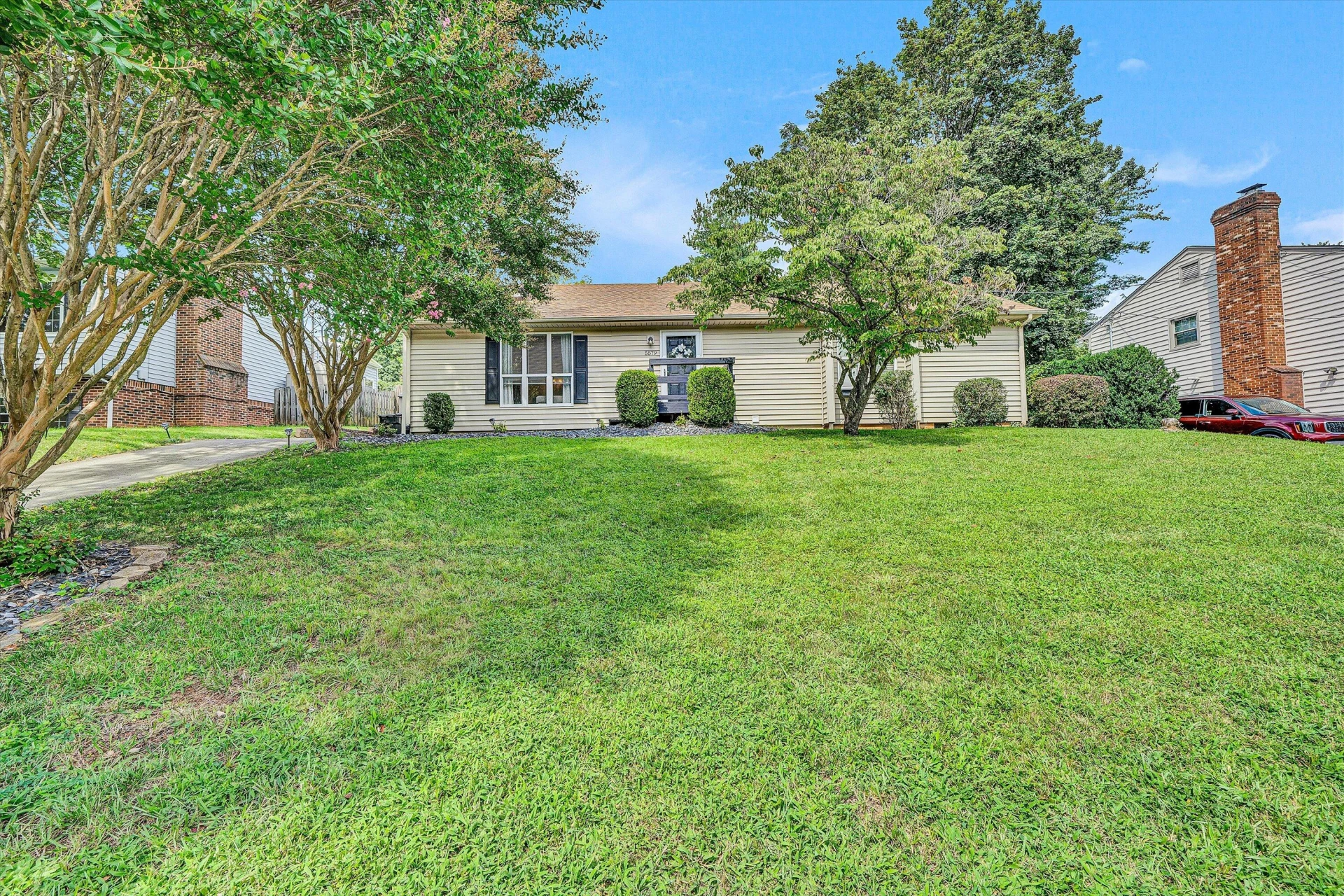 5579 Cynthia DR - Photo 40