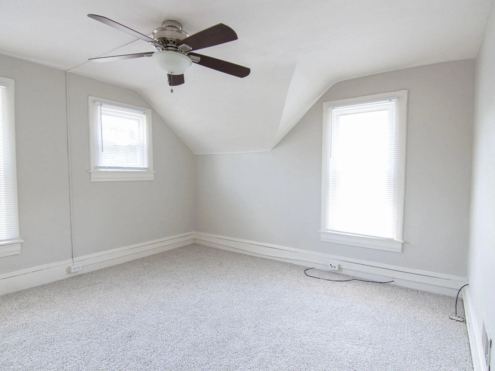 1227 Buena Vista BLVD SE - Photo 12