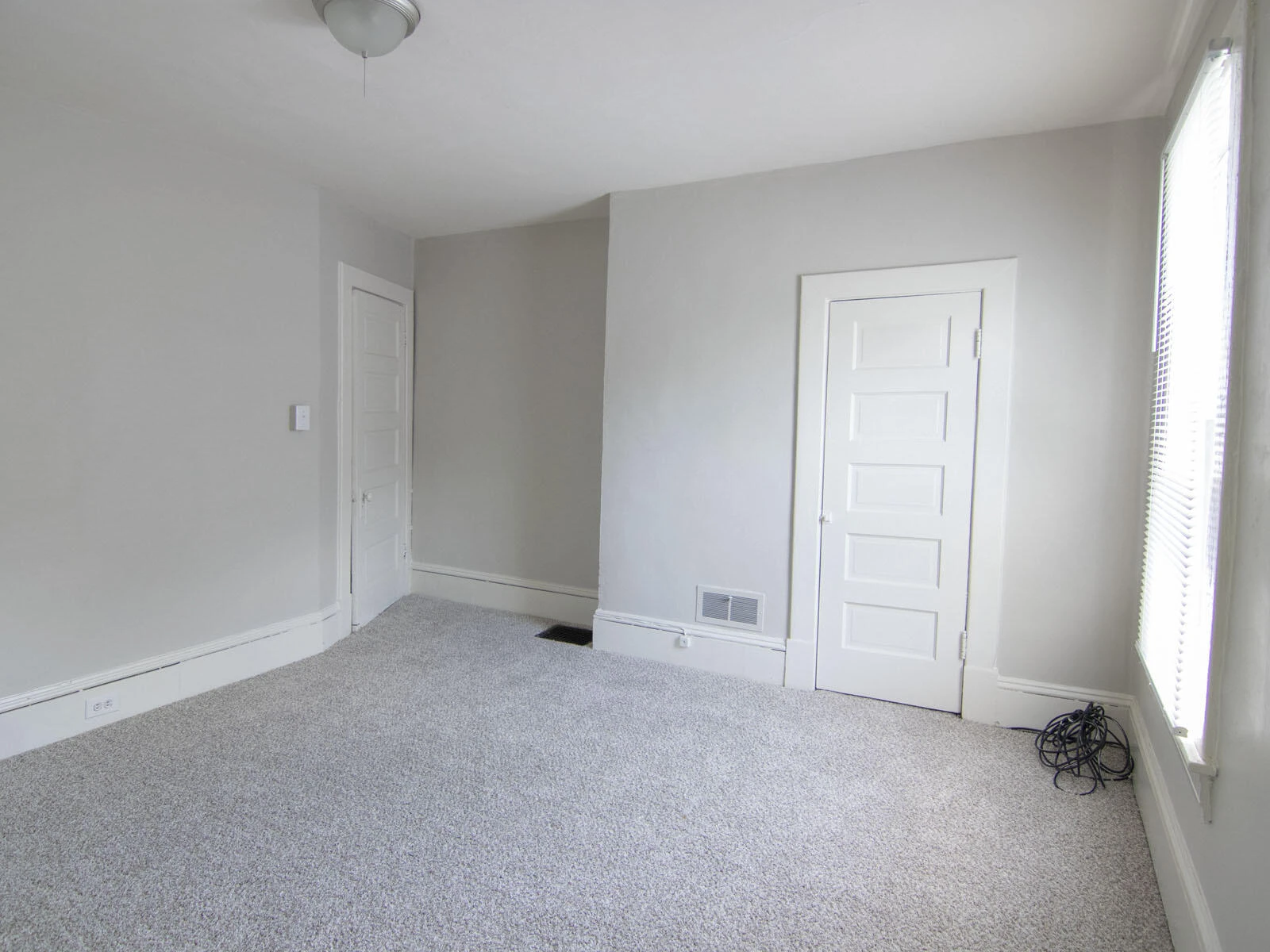 1227 Buena Vista BLVD SE - Photo 15