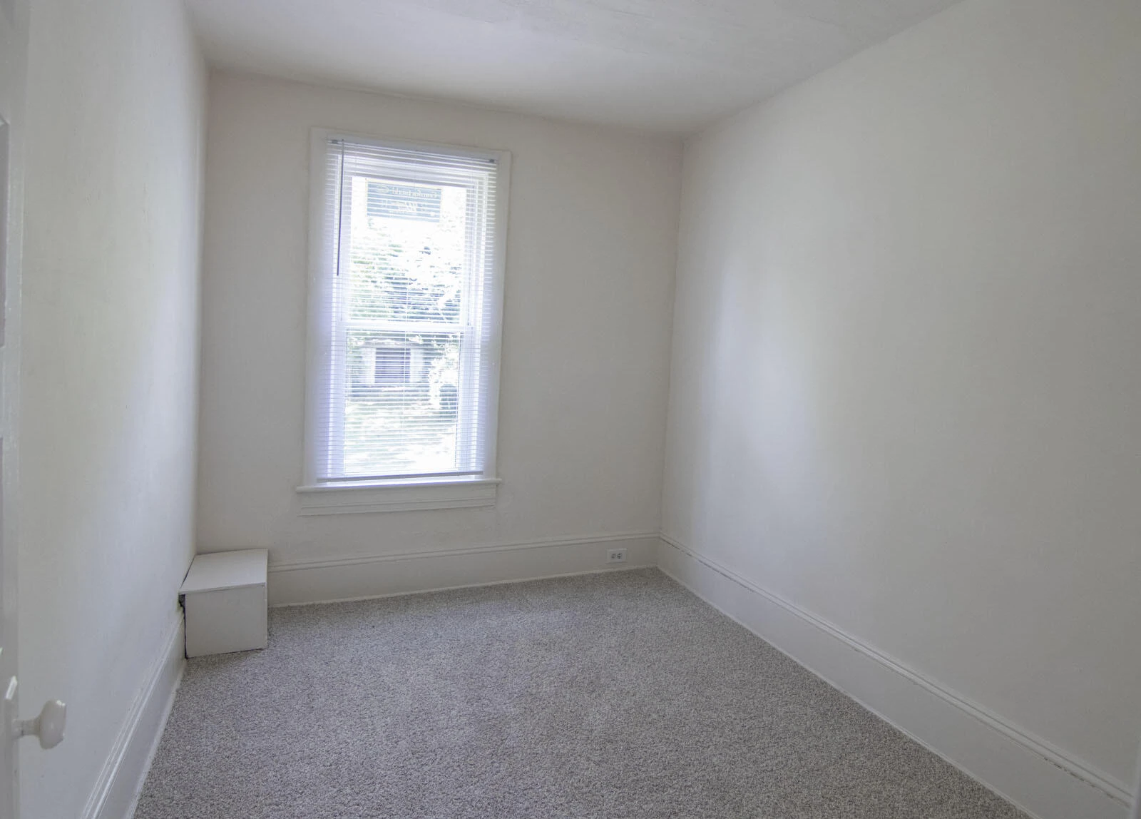 1227 Buena Vista BLVD SE - Photo 16
