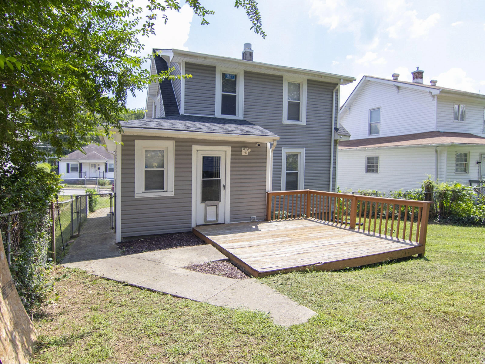 1227 Buena Vista BLVD SE - Photo 17