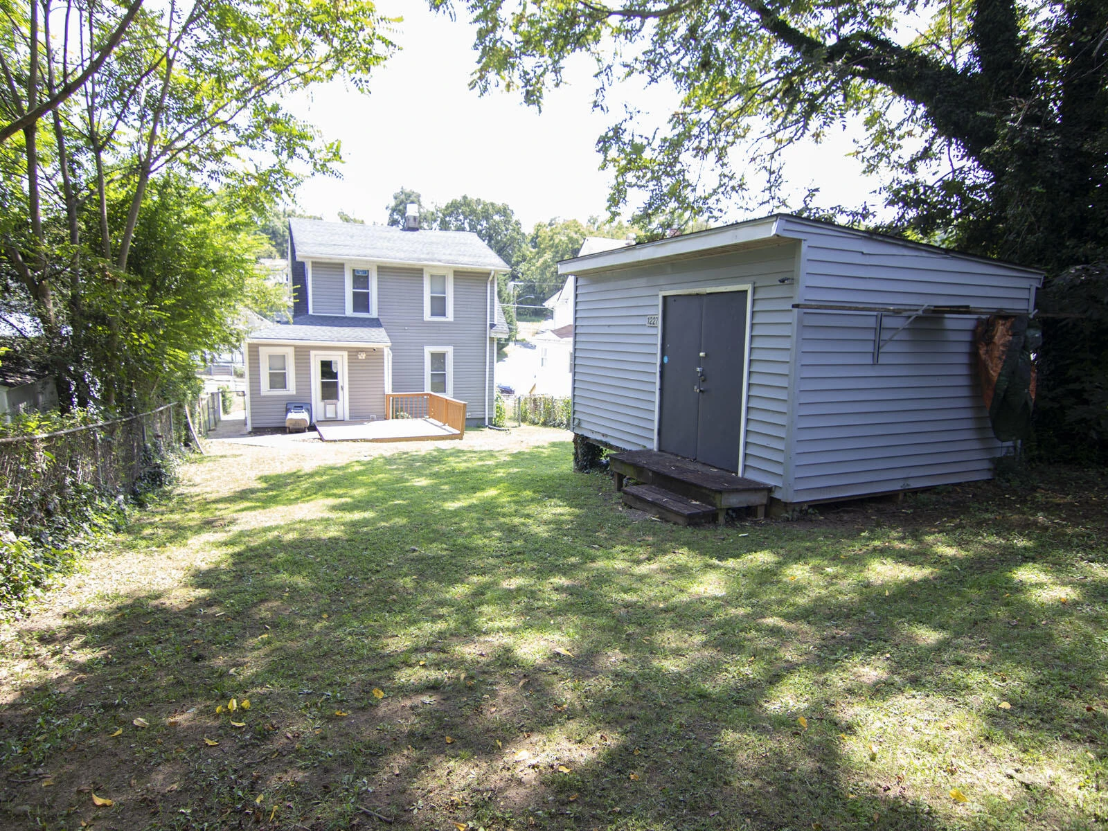 1227 Buena Vista BLVD SE - Photo 19