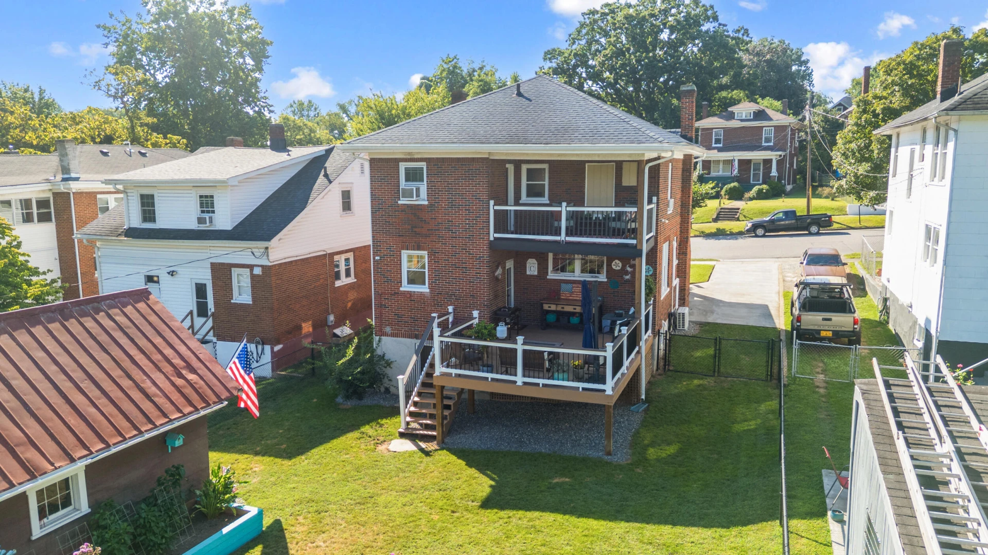 1710 Kenwood BLVD SE - Photo 4