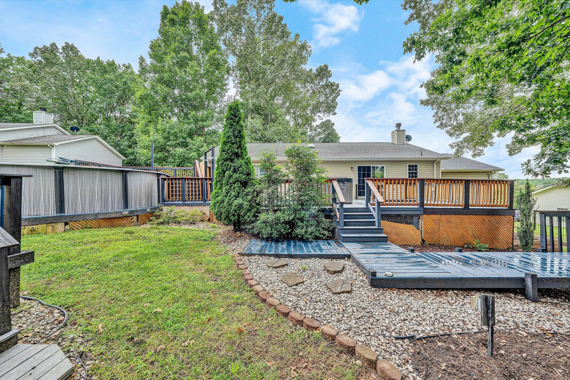 5935 Scruggs RD - Photo 34