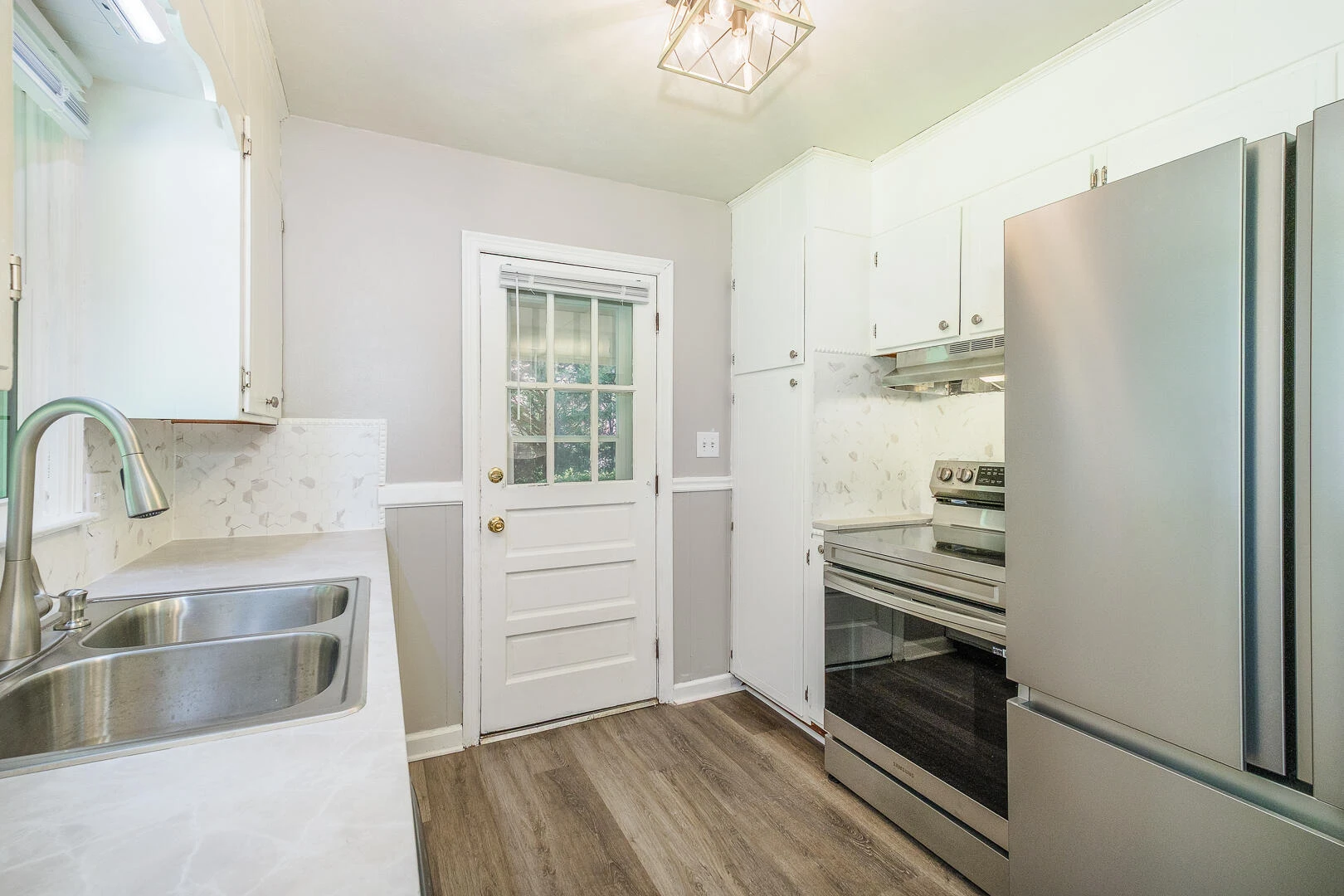 1141 Starmount AVE - Photo 12