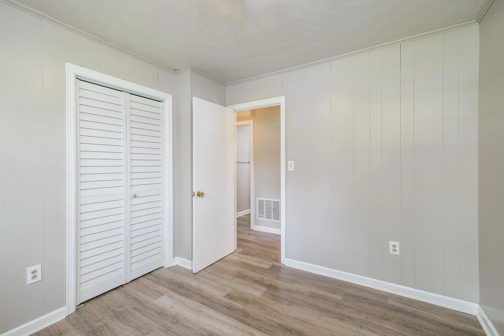 1141 Starmount AVE - Photo 16