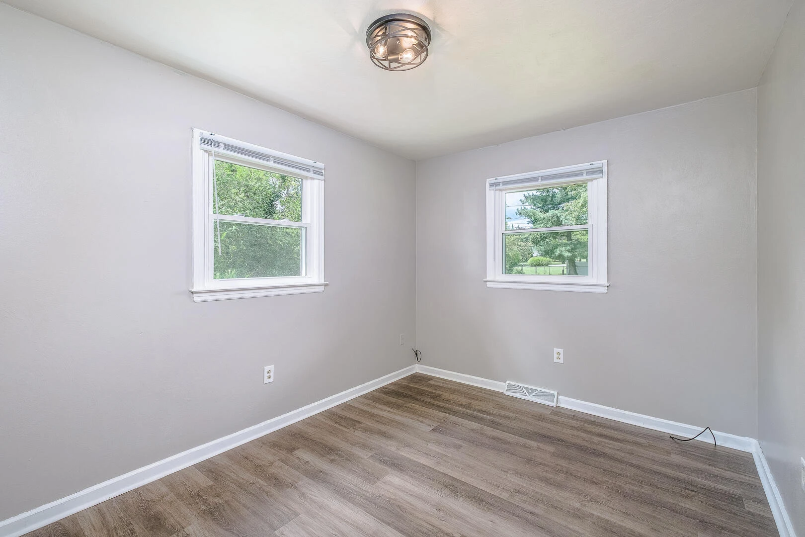 1141 Starmount AVE - Photo 17
