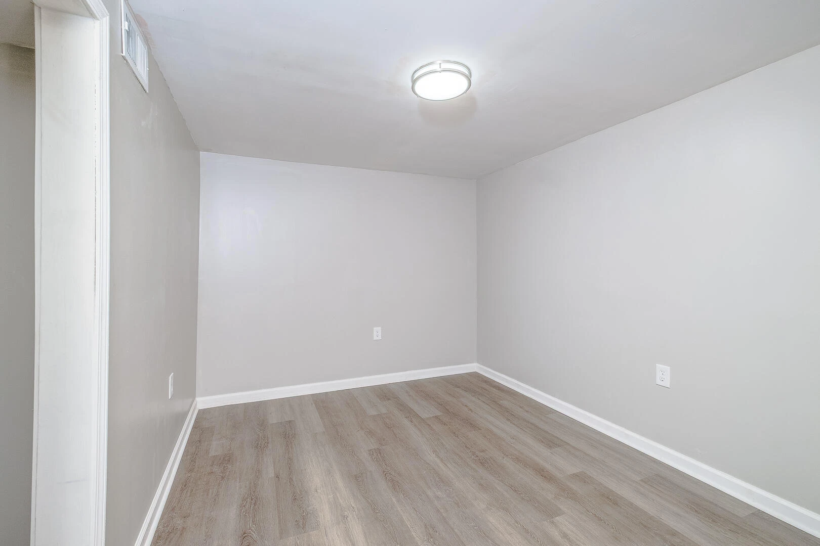 1141 Starmount AVE - Photo 27