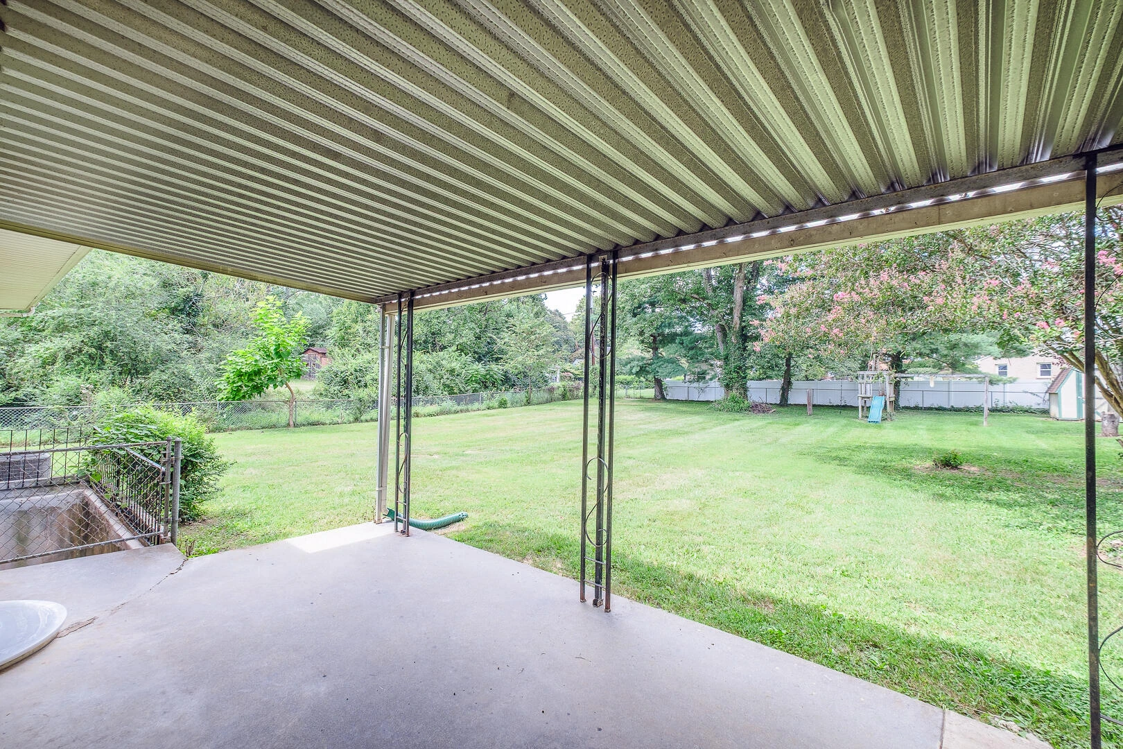 1141 Starmount AVE - Photo 32