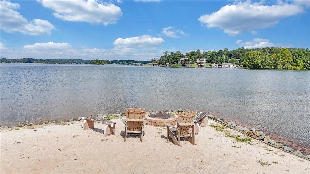 305 Lands End CIR - Photo 102