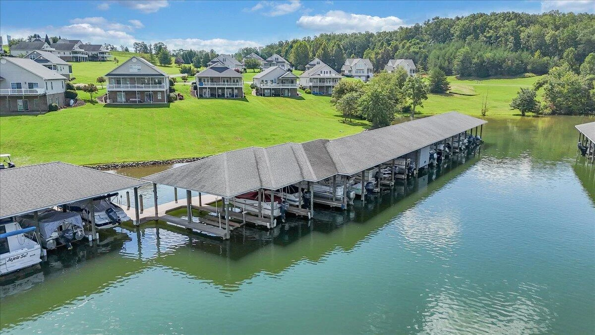 305 Lands End CIR - Photo 103