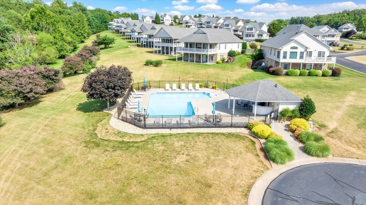 305 Lands End CIR - Photo 109