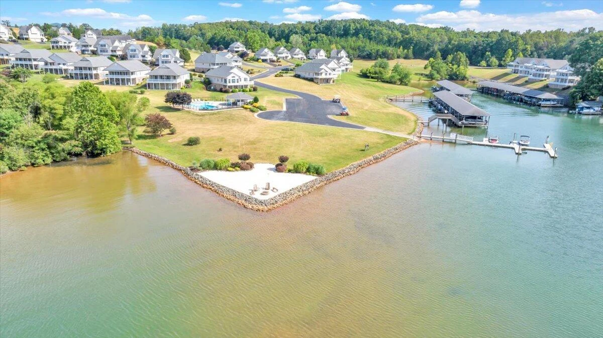 305 Lands End CIR - Photo 116