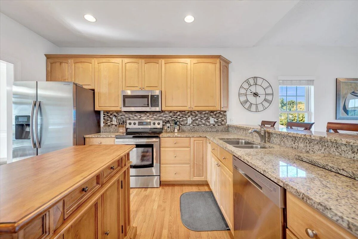 305 Lands End CIR - Photo 13