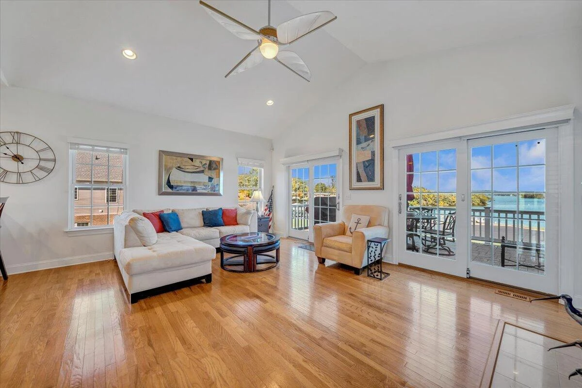 305 Lands End CIR - Photo 19