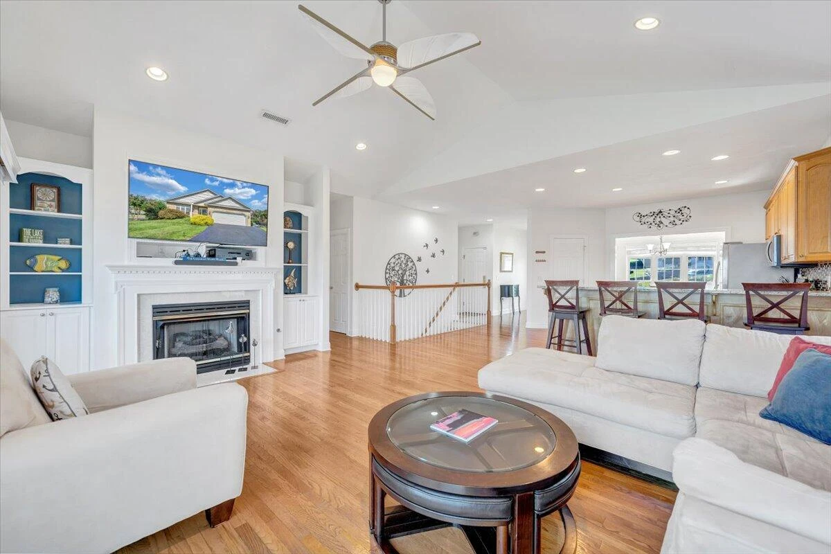 305 Lands End CIR - Photo 23