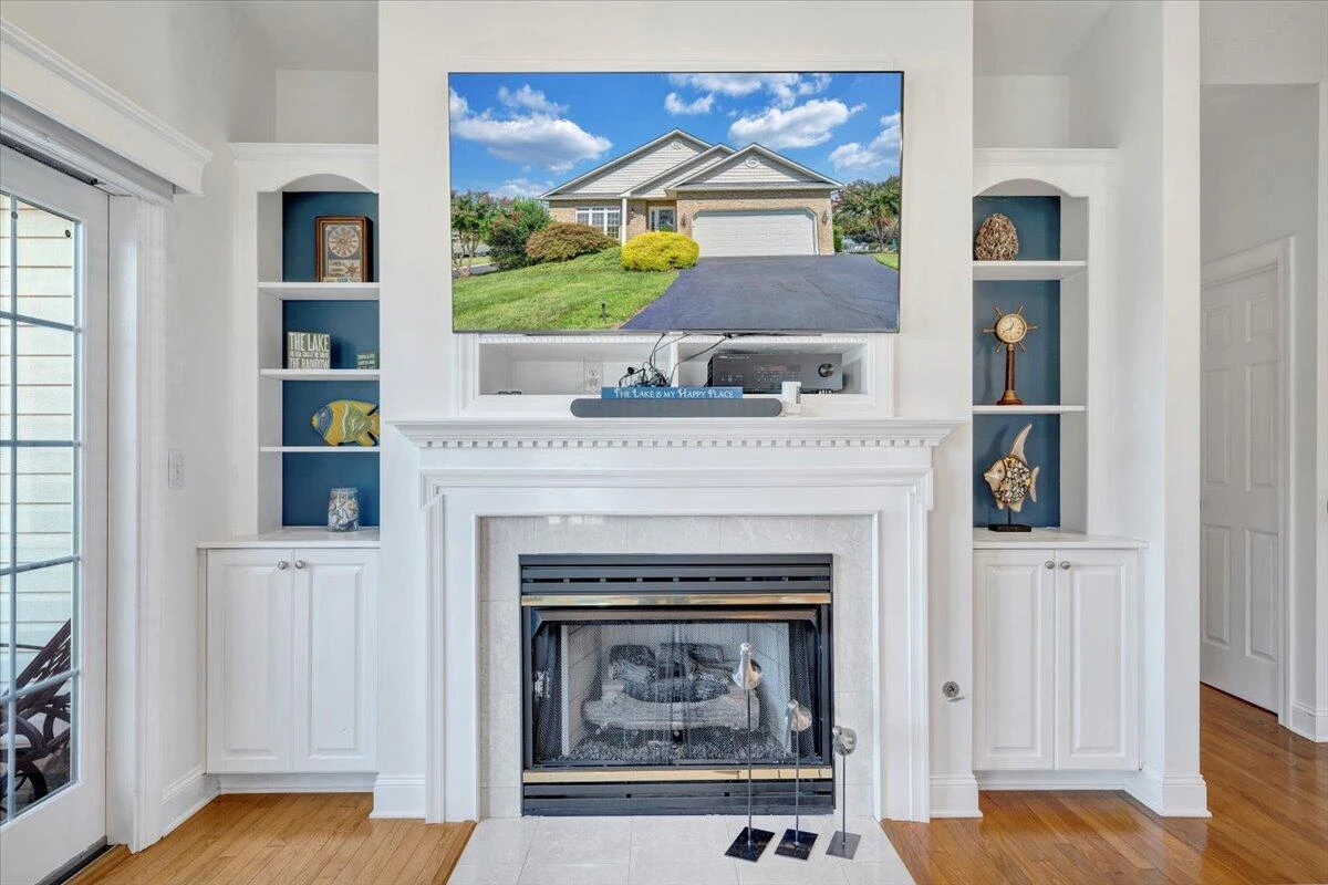 305 Lands End CIR - Photo 25