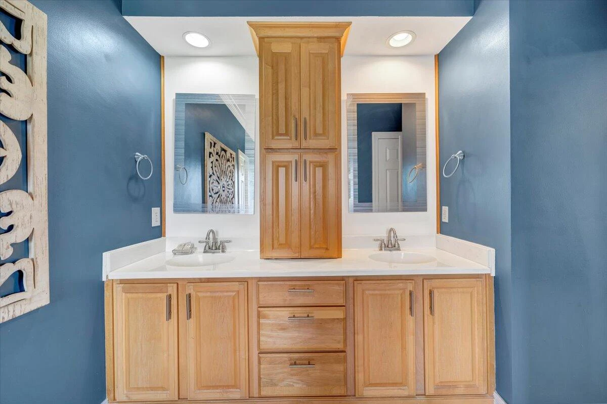 305 Lands End CIR - Photo 36