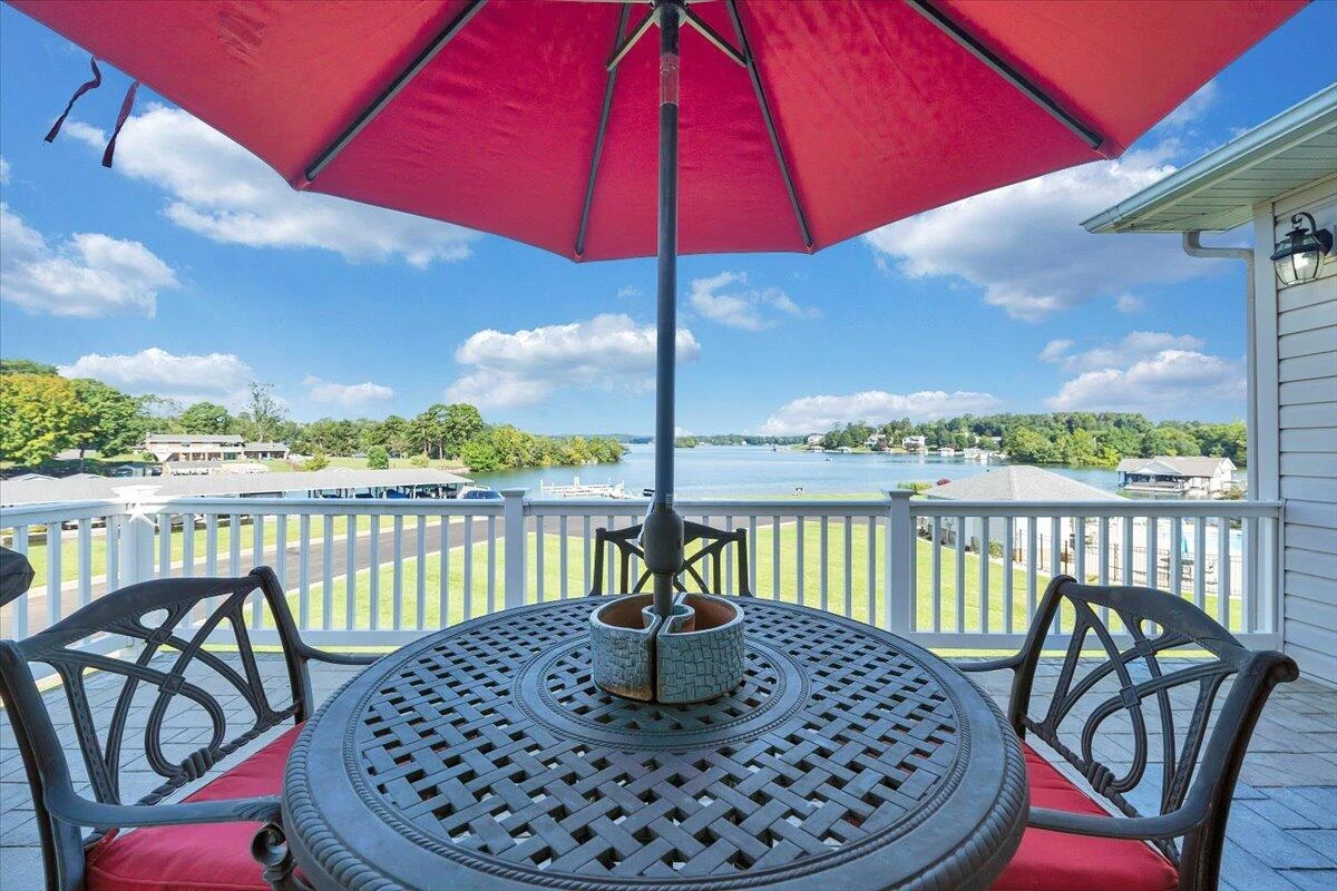 305 Lands End CIR - Photo 41