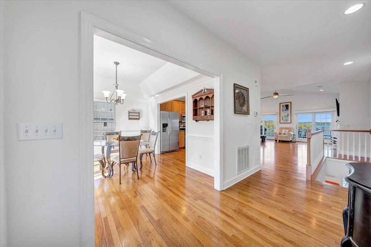 305 Lands End CIR - Photo 5