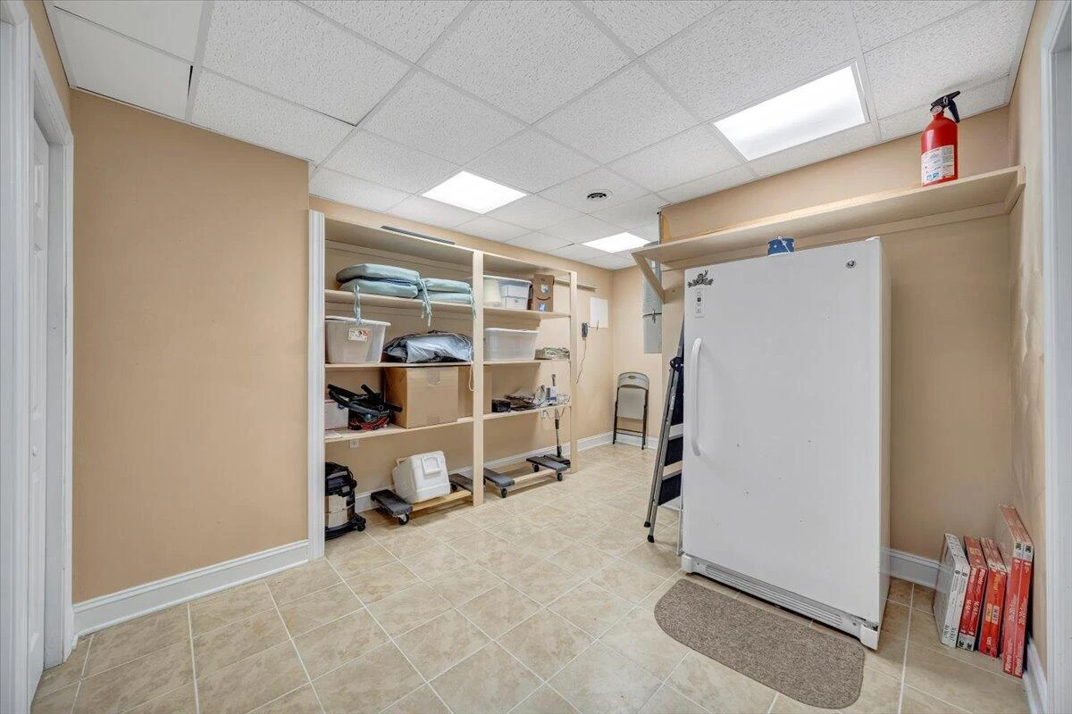 305 Lands End CIR - Photo 57