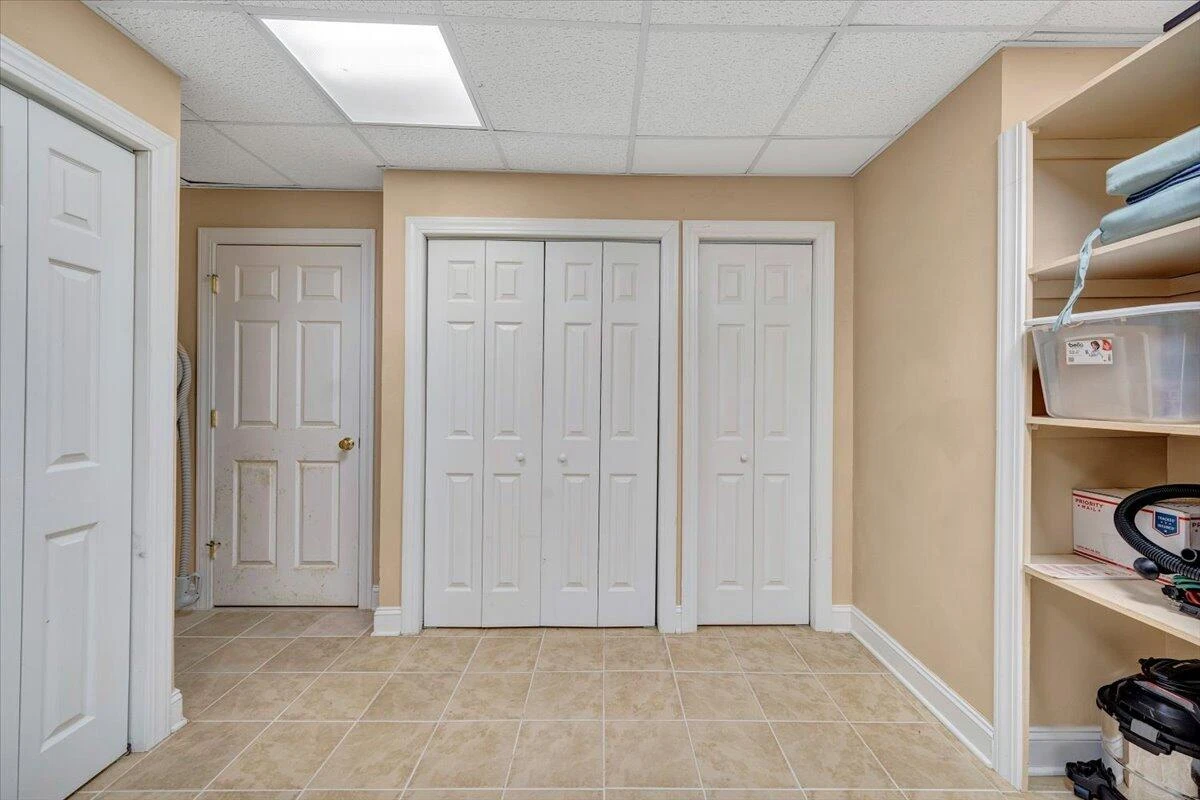 305 Lands End CIR - Photo 58