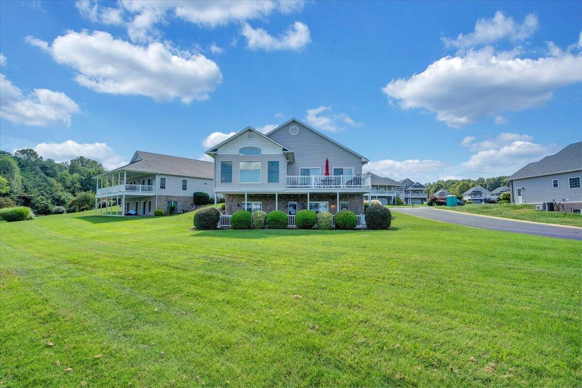 305 Lands End CIR - Photo 71
