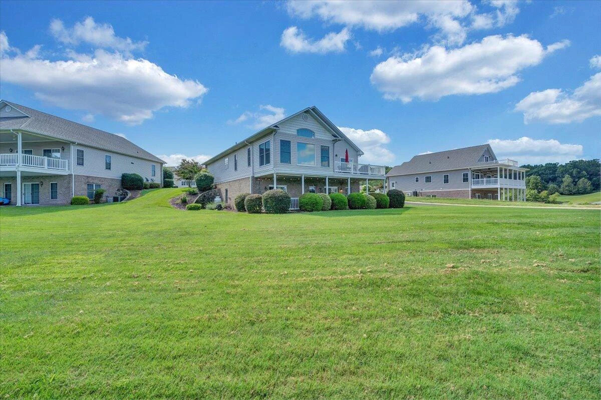 305 Lands End CIR - Photo 77