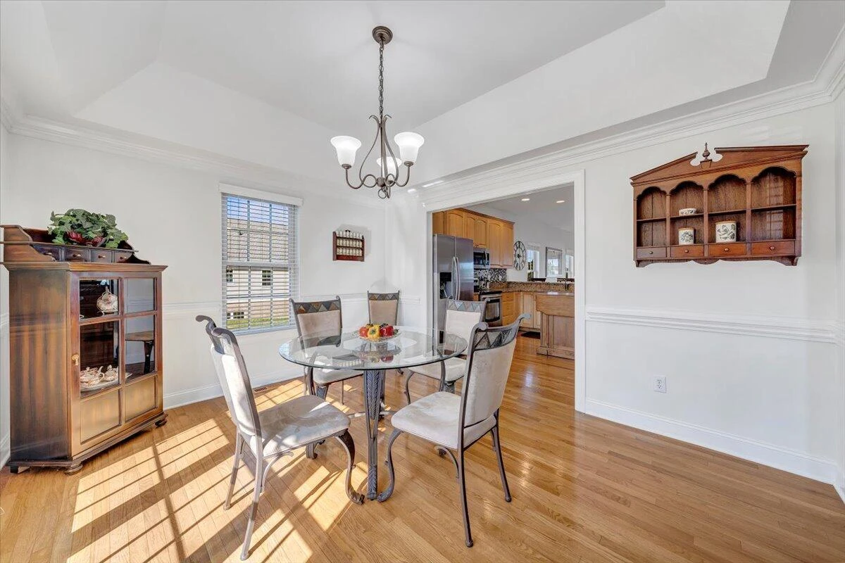 305 Lands End CIR - Photo 8