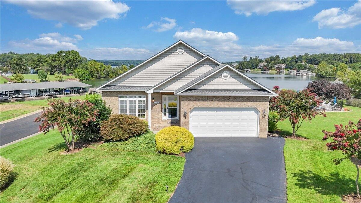 305 Lands End CIR - Photo 91
