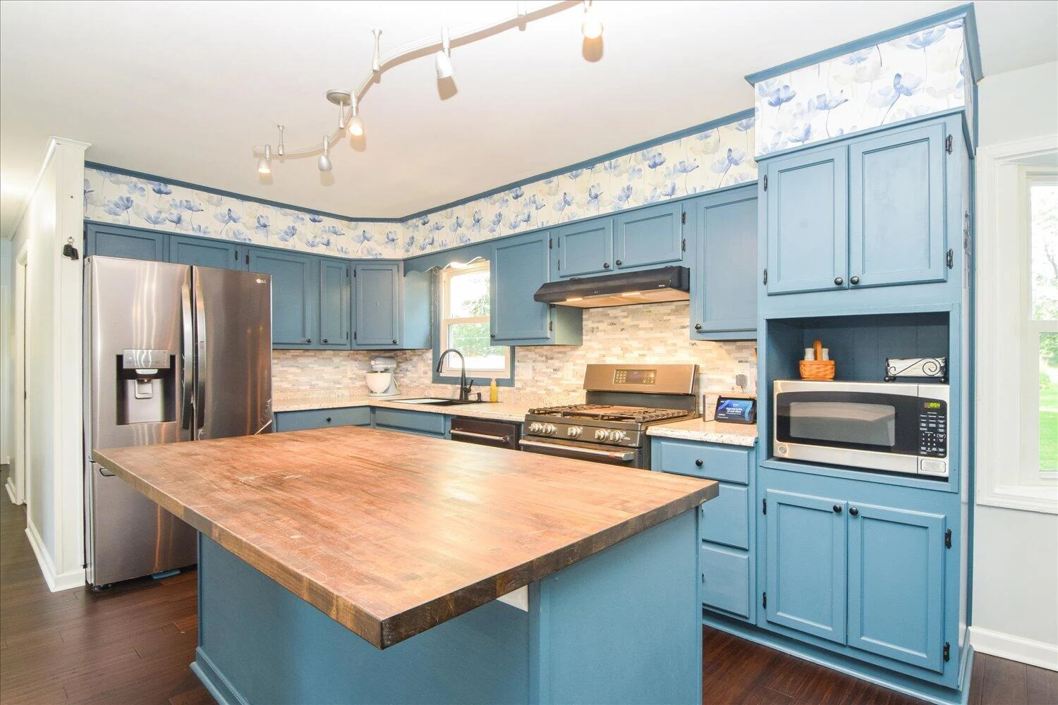 1223 Stoutamire DR - Photo 10