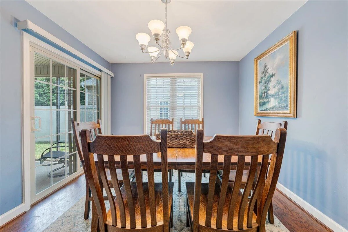 619 Moran AVE - Photo 10