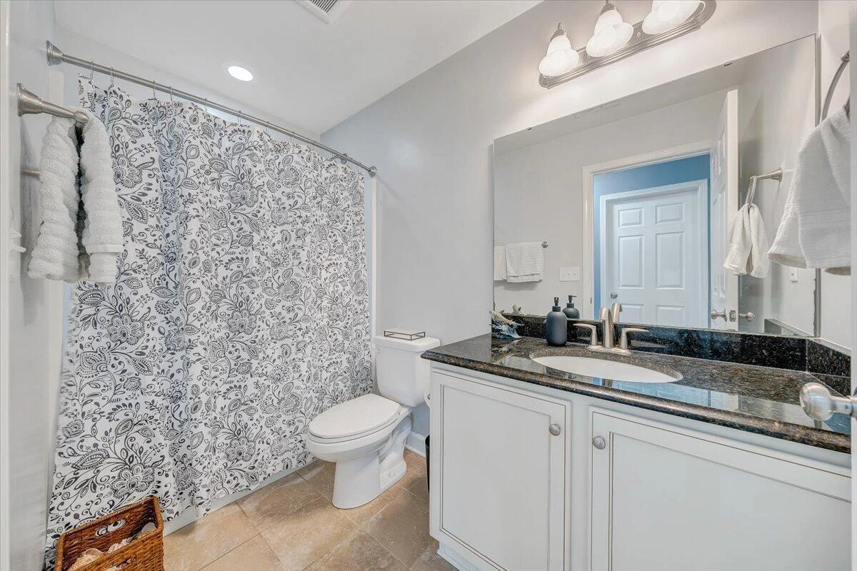 619 Moran AVE - Photo 16