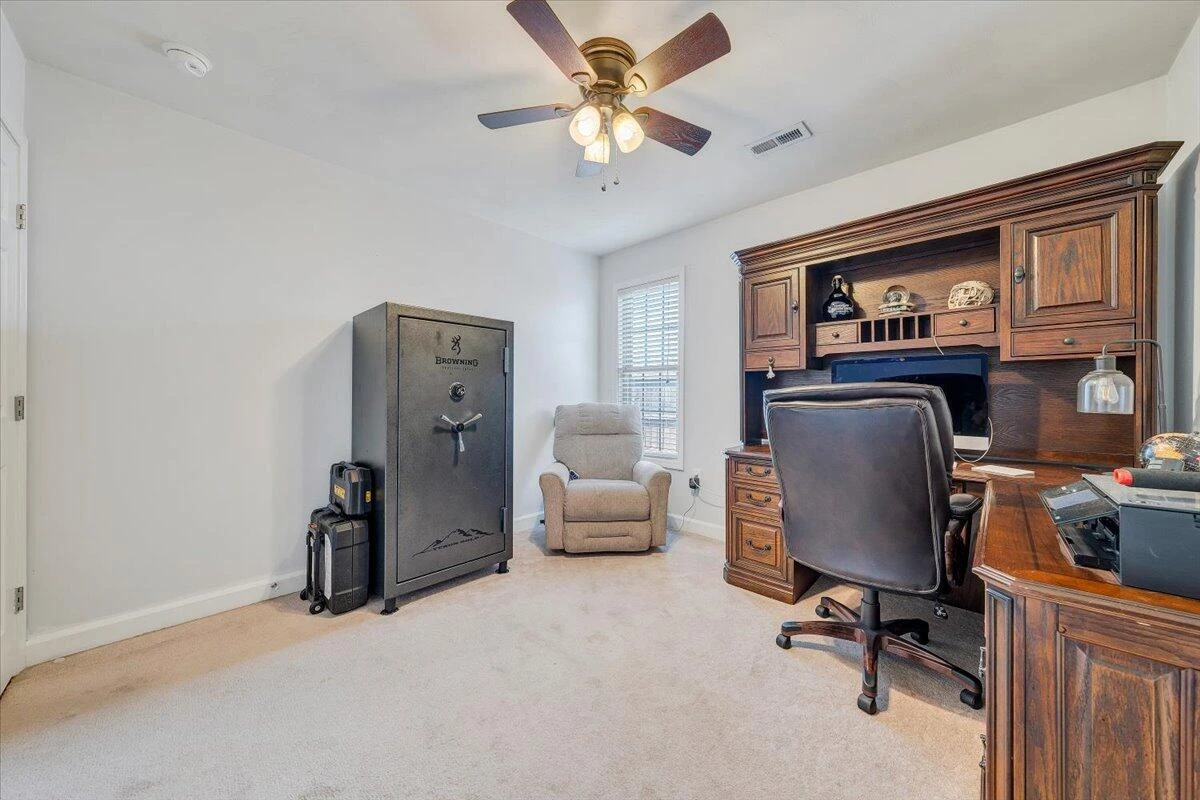 619 Moran AVE - Photo 17
