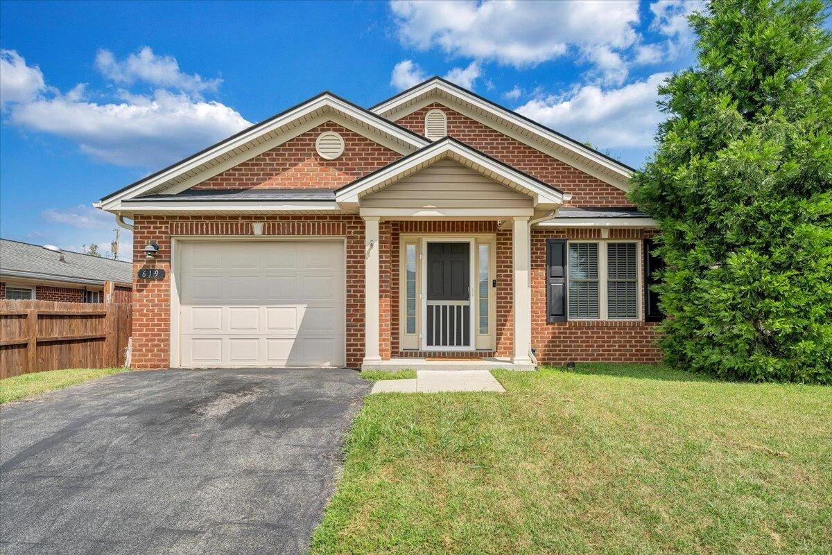619 Moran AVE - Photo 26