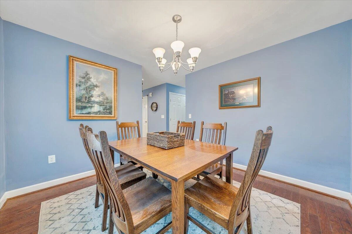 619 Moran AVE - Photo 9