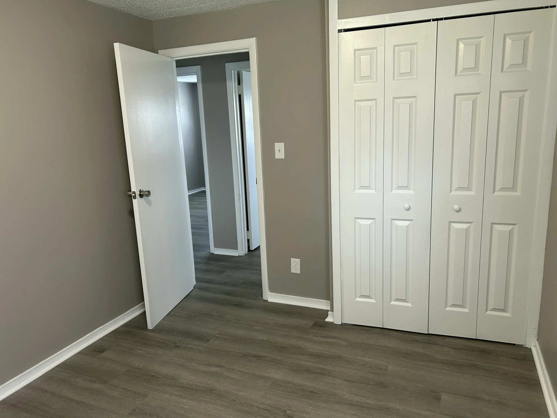 161 Whitby TER - Photo 13