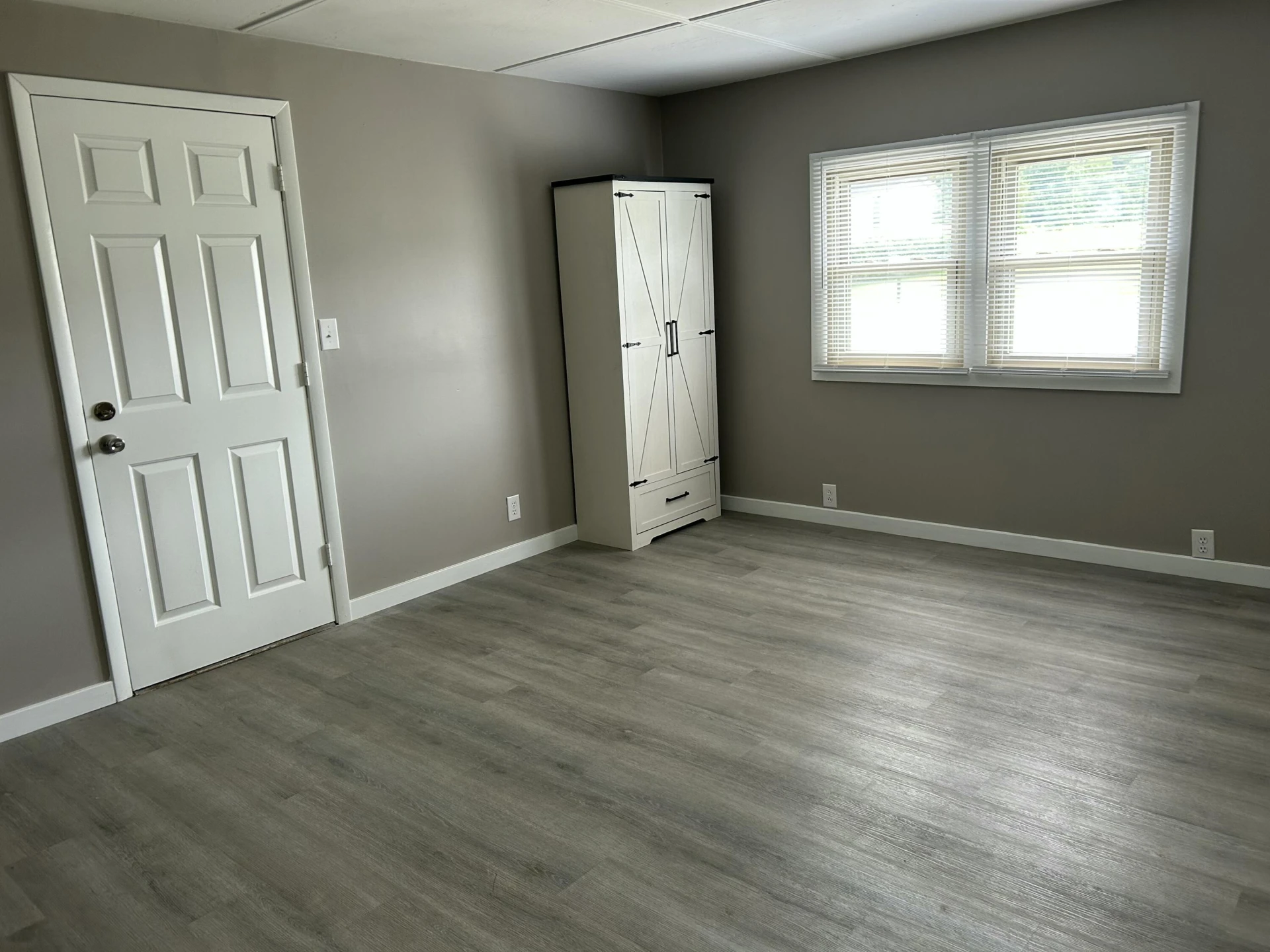 161 Whitby TER - Photo 9