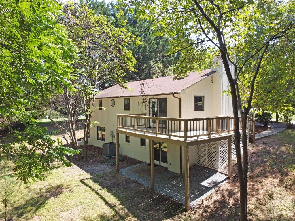 103 Lands Harbor LN - Photo 2